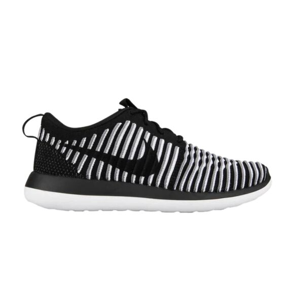 Nike Roshe Two Flyknit Black/White/Grey Women's (8) / NEW - Picture 1 of 6